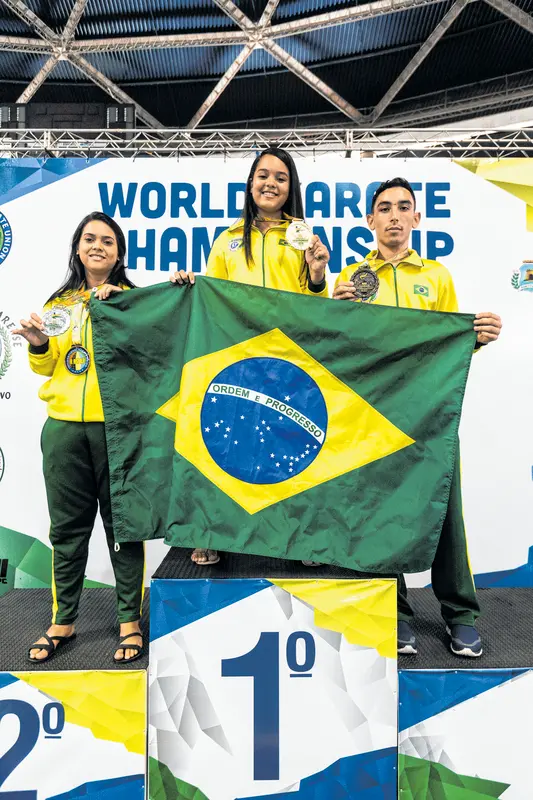 Imagem da notícia Brasil conquista bicampeonato Mundial de Karatê em Fortaleza