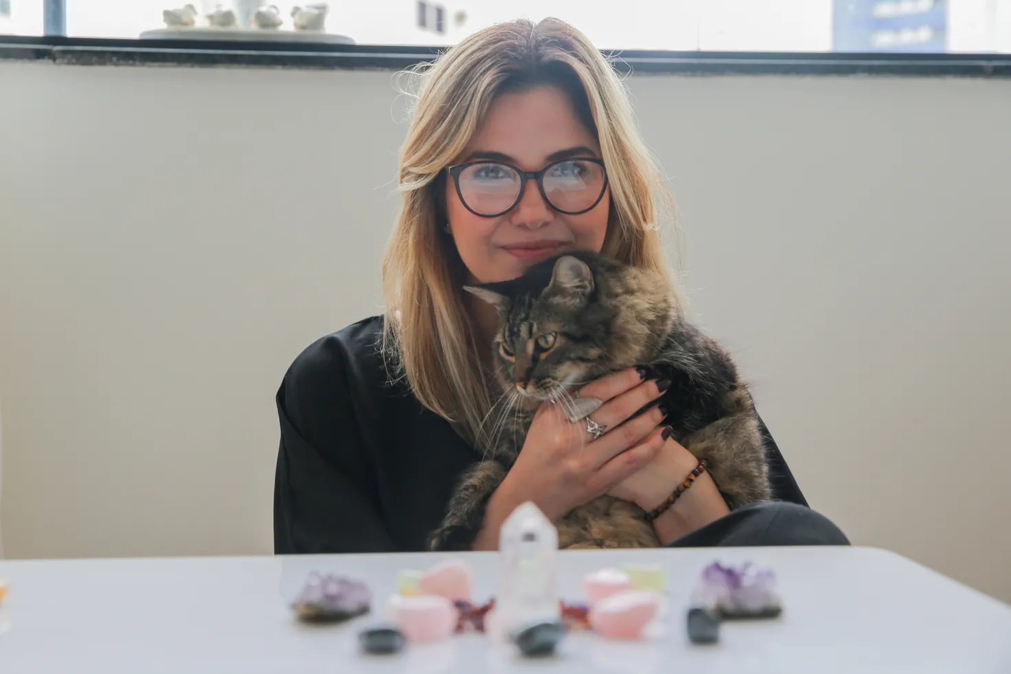 Bia Guedes é adepta da bruxaria há 4 anos 