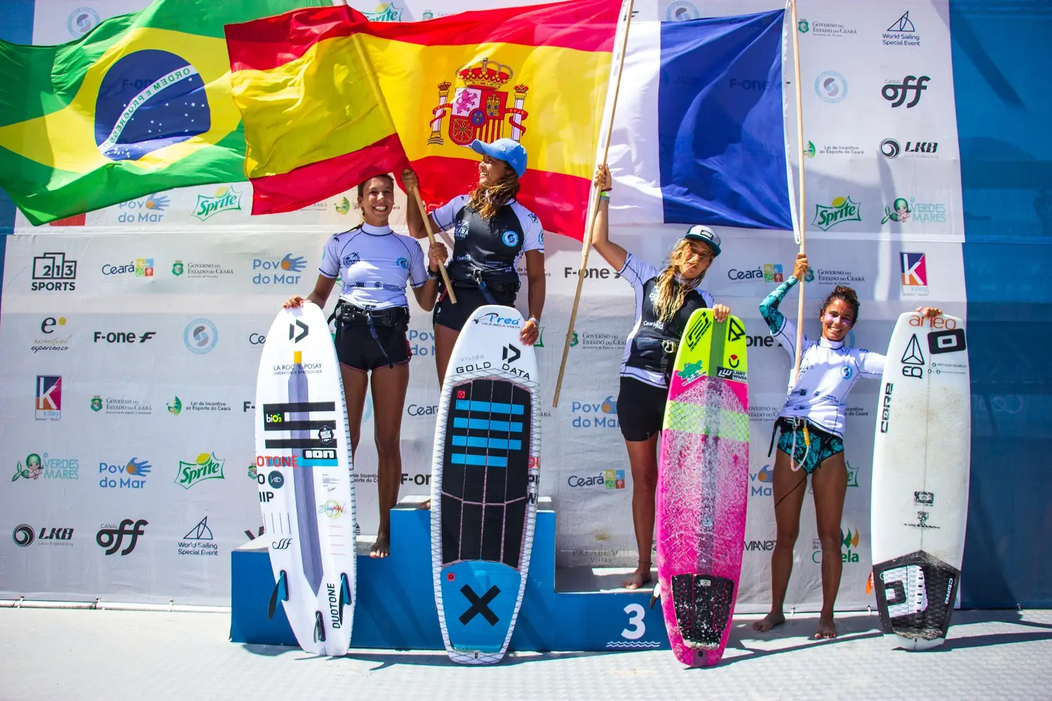 Imagem da notícia Cearense Mikaili Sol garante pódio na decisão do Ceará Kite Pro