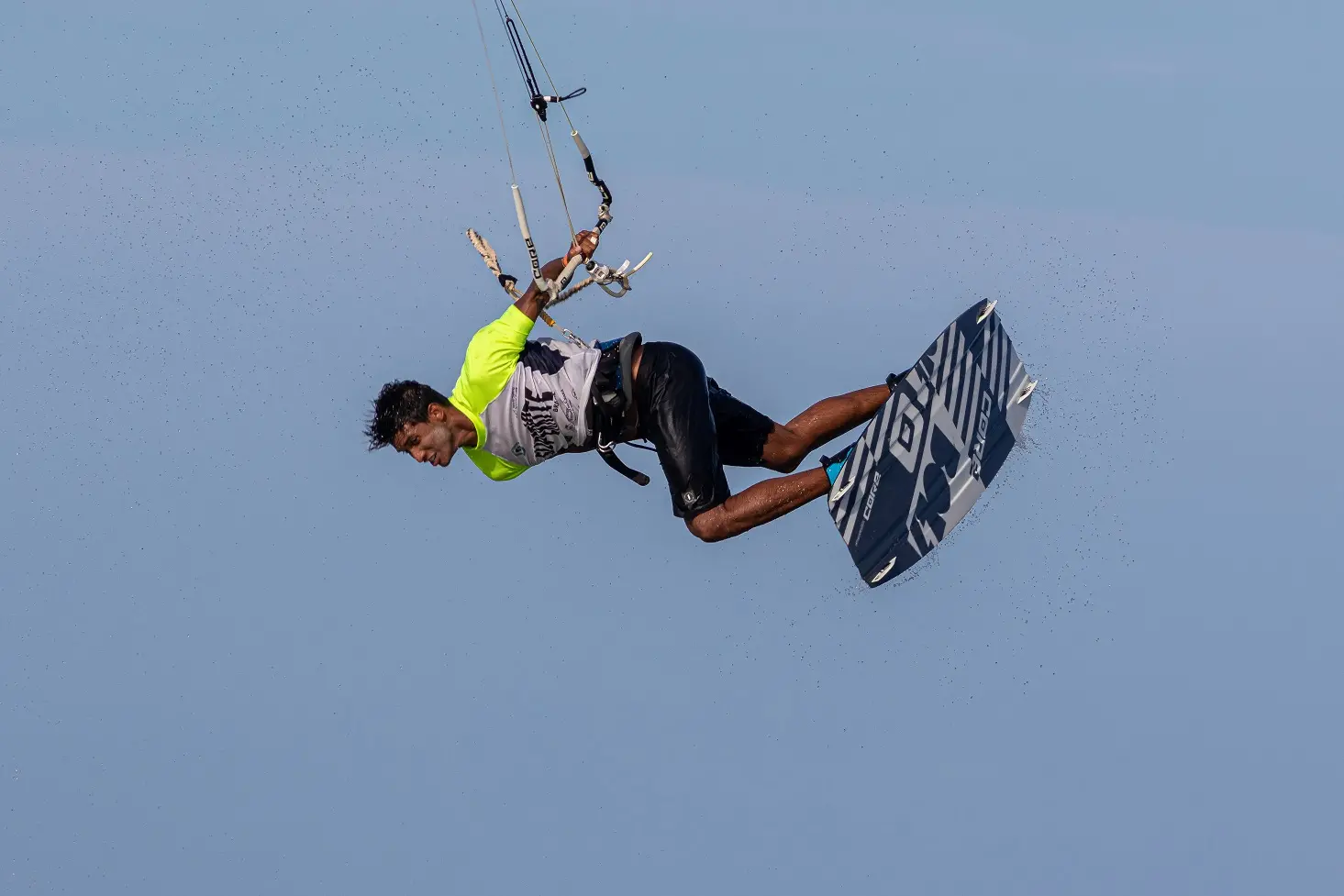Imagem da notícia Cearense Erick Anderson quer fazer história no SuperKite