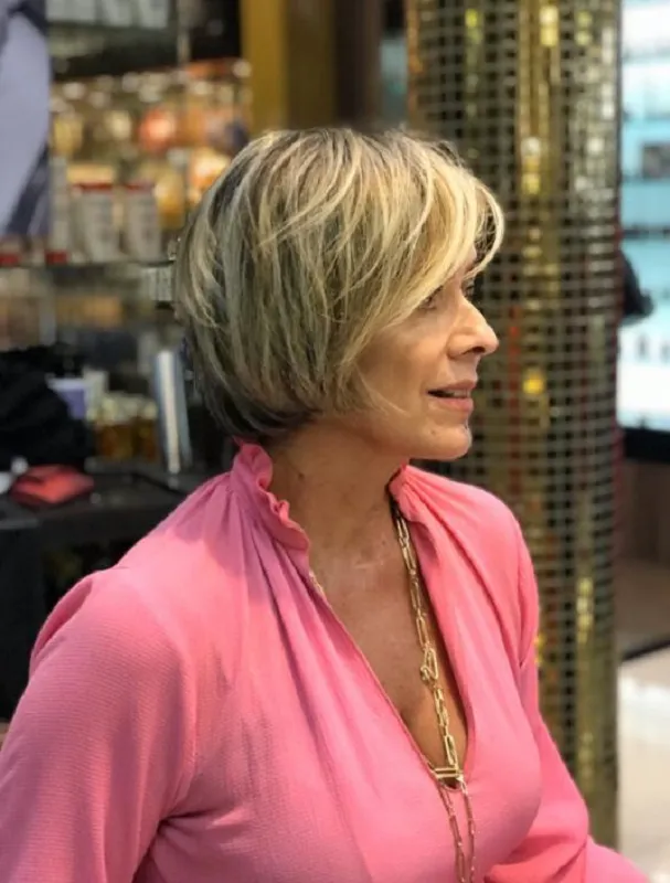 A digital influencer Andrea Fialho já decidiu, vai entrar o ano com o corte blunt cut