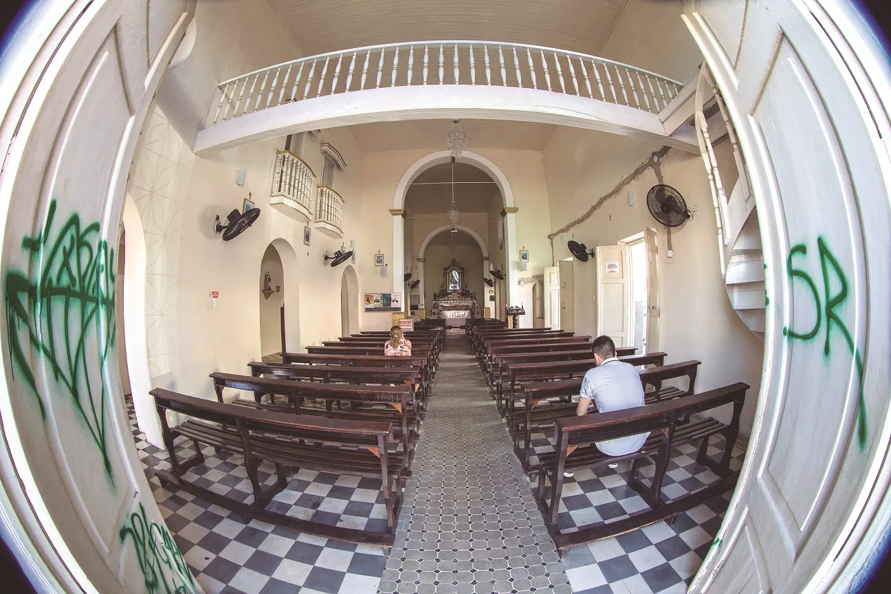 Construída em 1854 em material de taipa, a Igreja São Bernardo foi destruída por uma forte chuva.