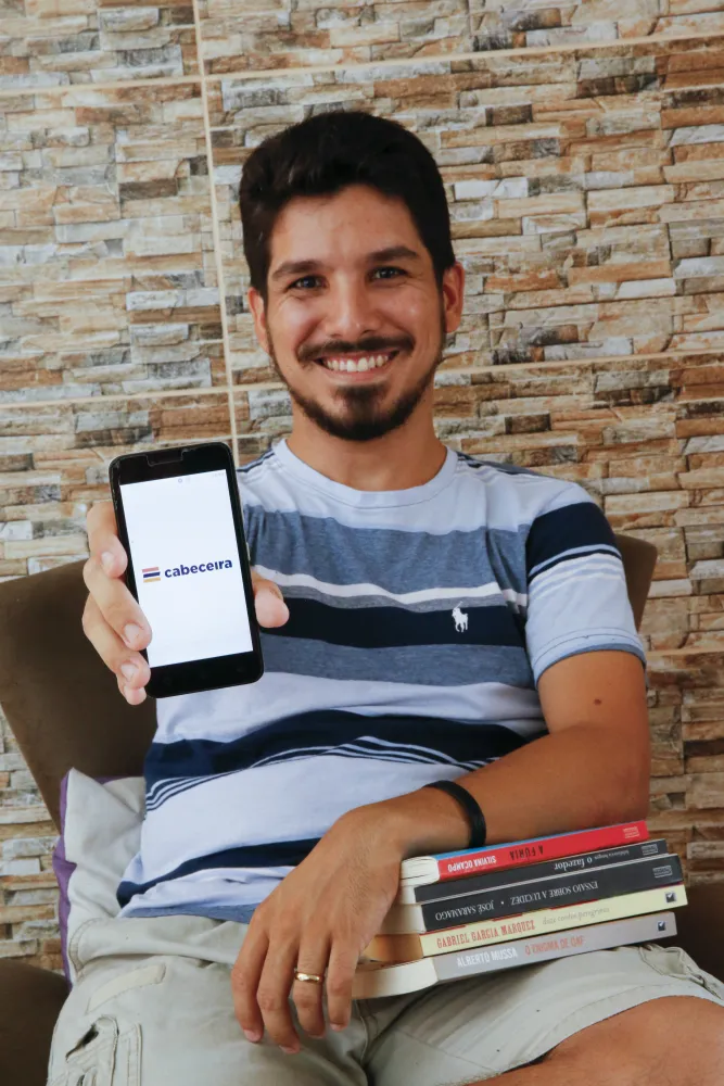 O aplicativo desenvolvido pela TAG Livros foi a melhor opção encontrado pelo professor e escritor