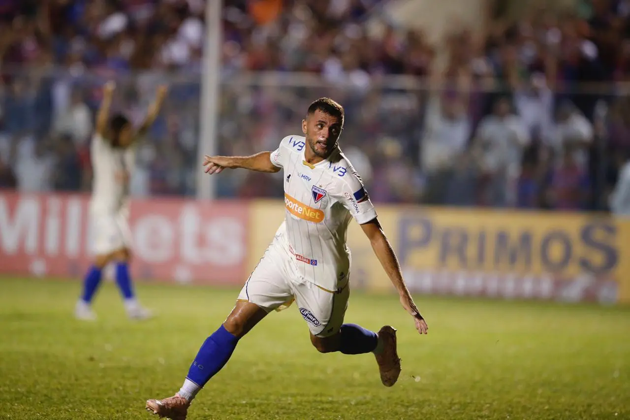 Imagem da notícia Com time reserva, Fortaleza vence Caucaia nos acréscimos na estreia do Cearense