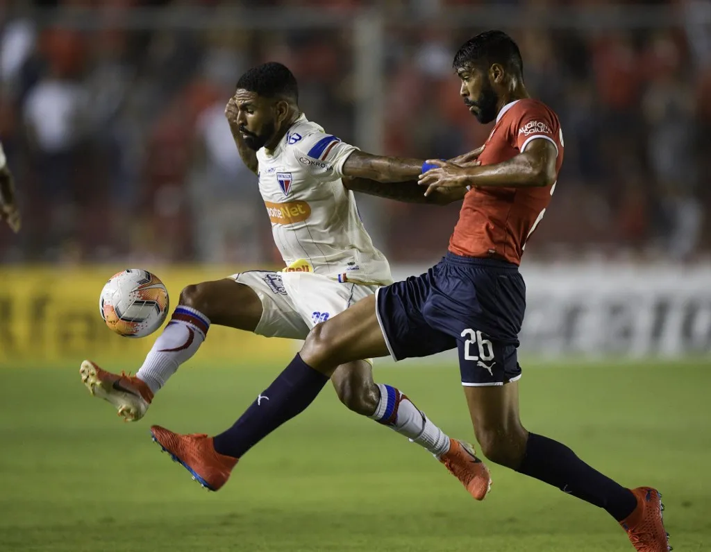 Fortaleza em jogo contra o Independiente, na Sul-Americana