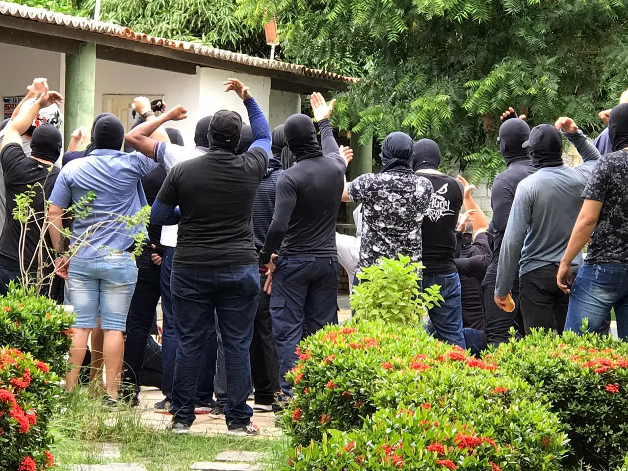 Apesar da paralisação, o clima no batalhão é tranquilo