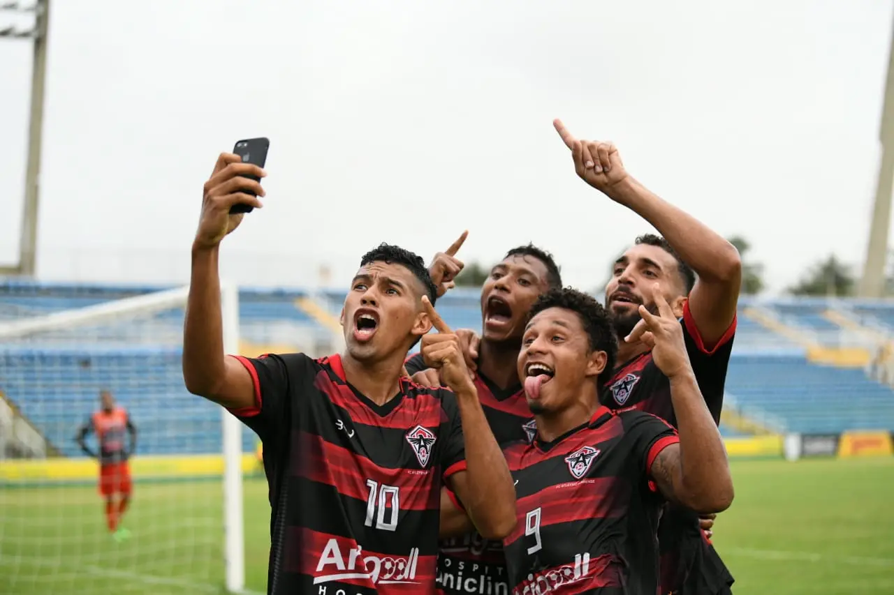 Imagem da notícia Atlético-CE vence Barbalha por 3 a 0 no PV