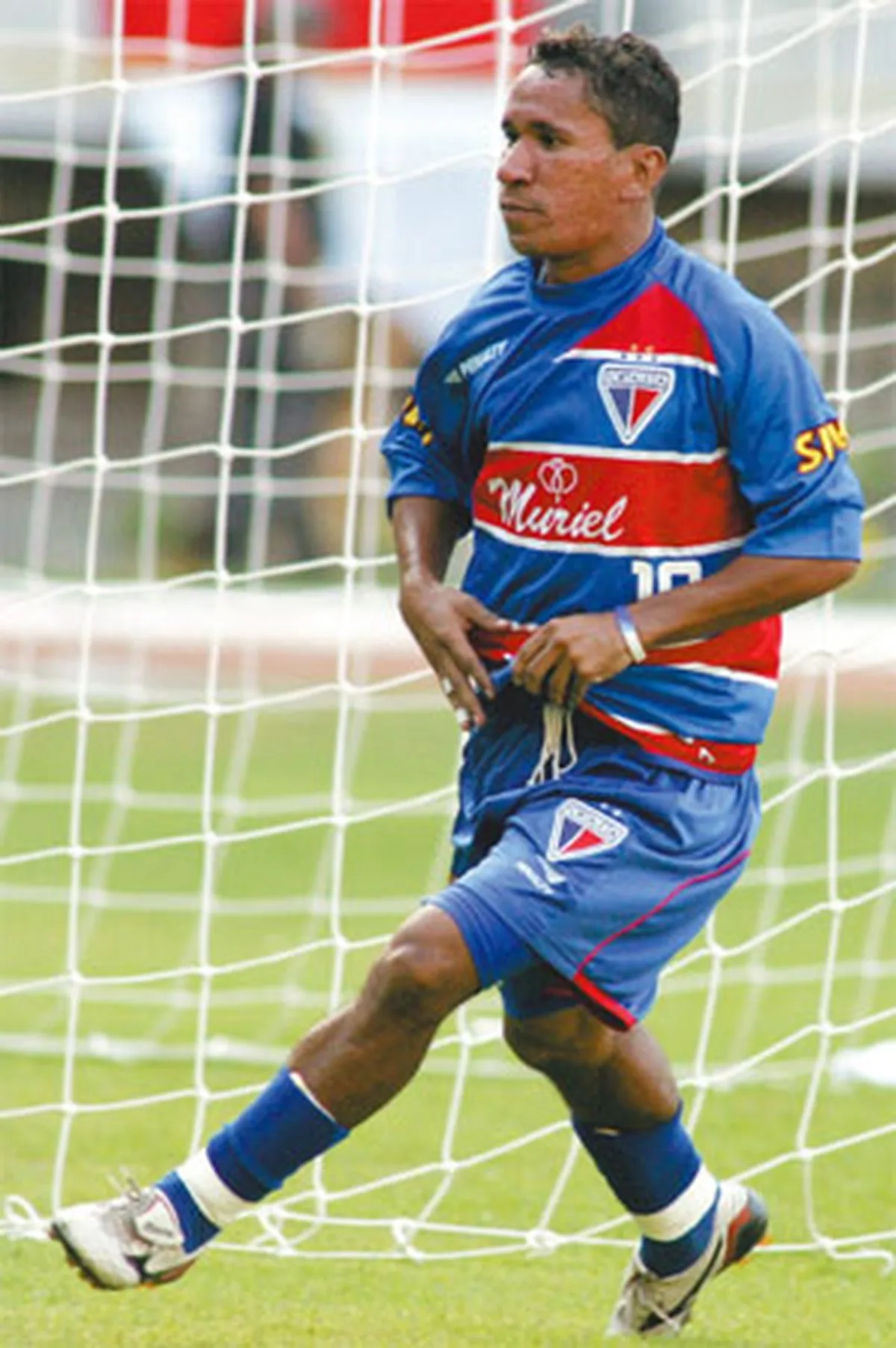 Clodoaldo foi artilheiro do Cearense de 2003 com 19 gols