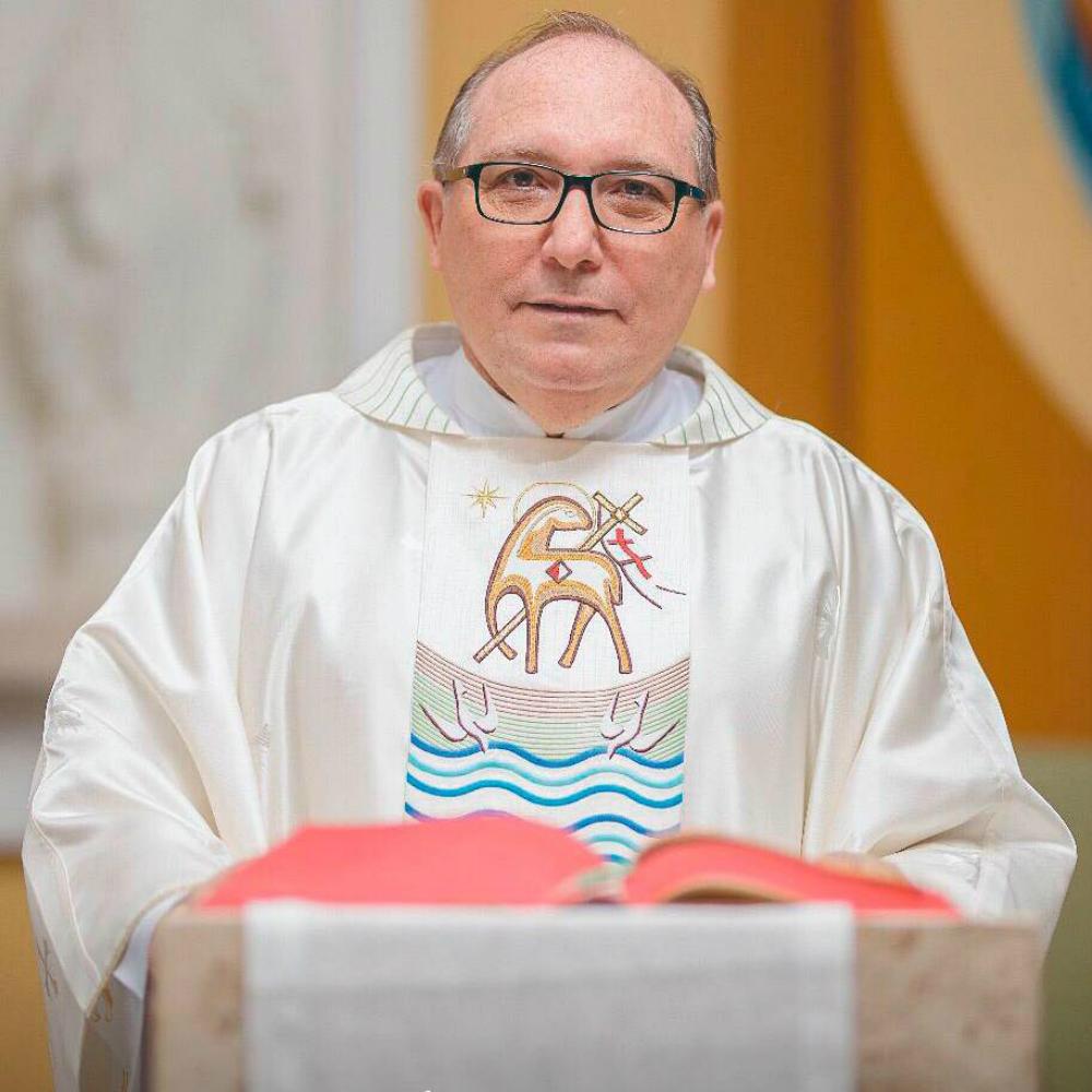 Padre Eugênio Pacelli lança livro nesta quinta-feira (12), na Paulinas  Livraria - Verso - Diário do Nordeste