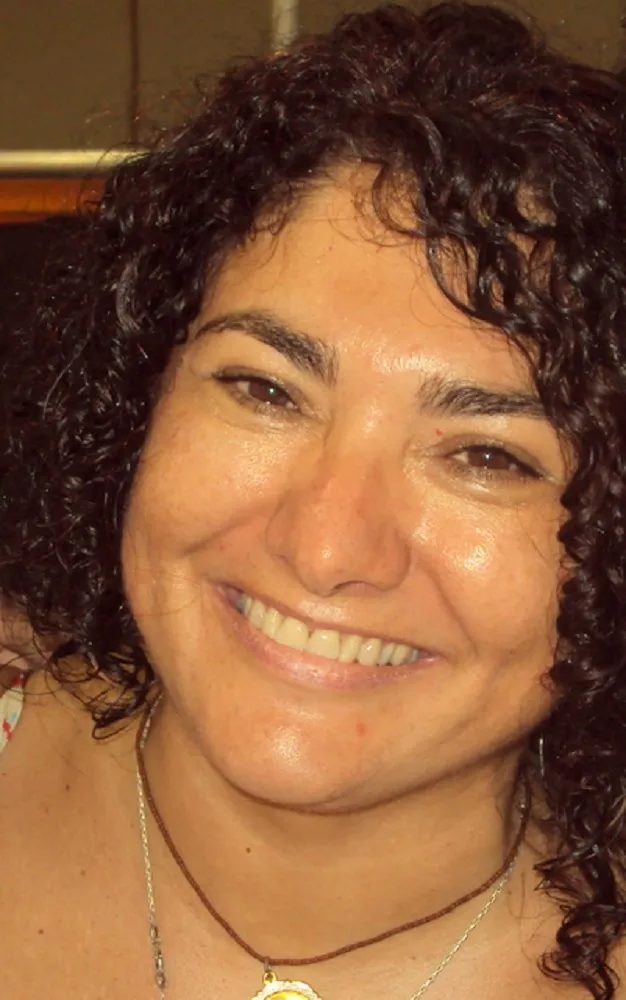 Escritora e poeta Fabiana Guimarães tem cerca de 50 livros infantis publicados e quase 60 mil exemplares vendidos