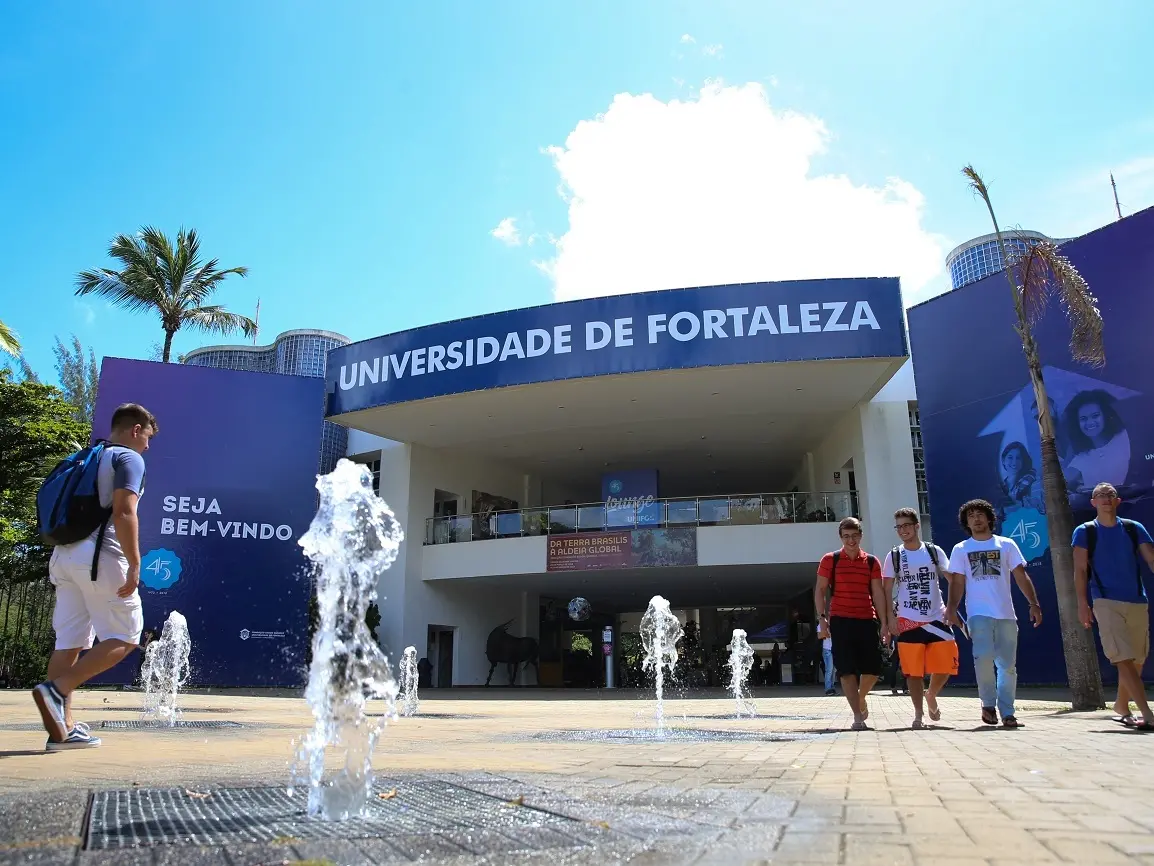 Imagem da notícia Unifor suspende atividades presenciais até 4 de maio