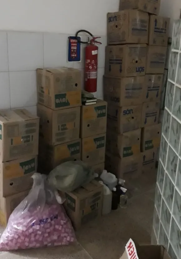 Laboratório clandestino de álcool em gel é fechado no Crato