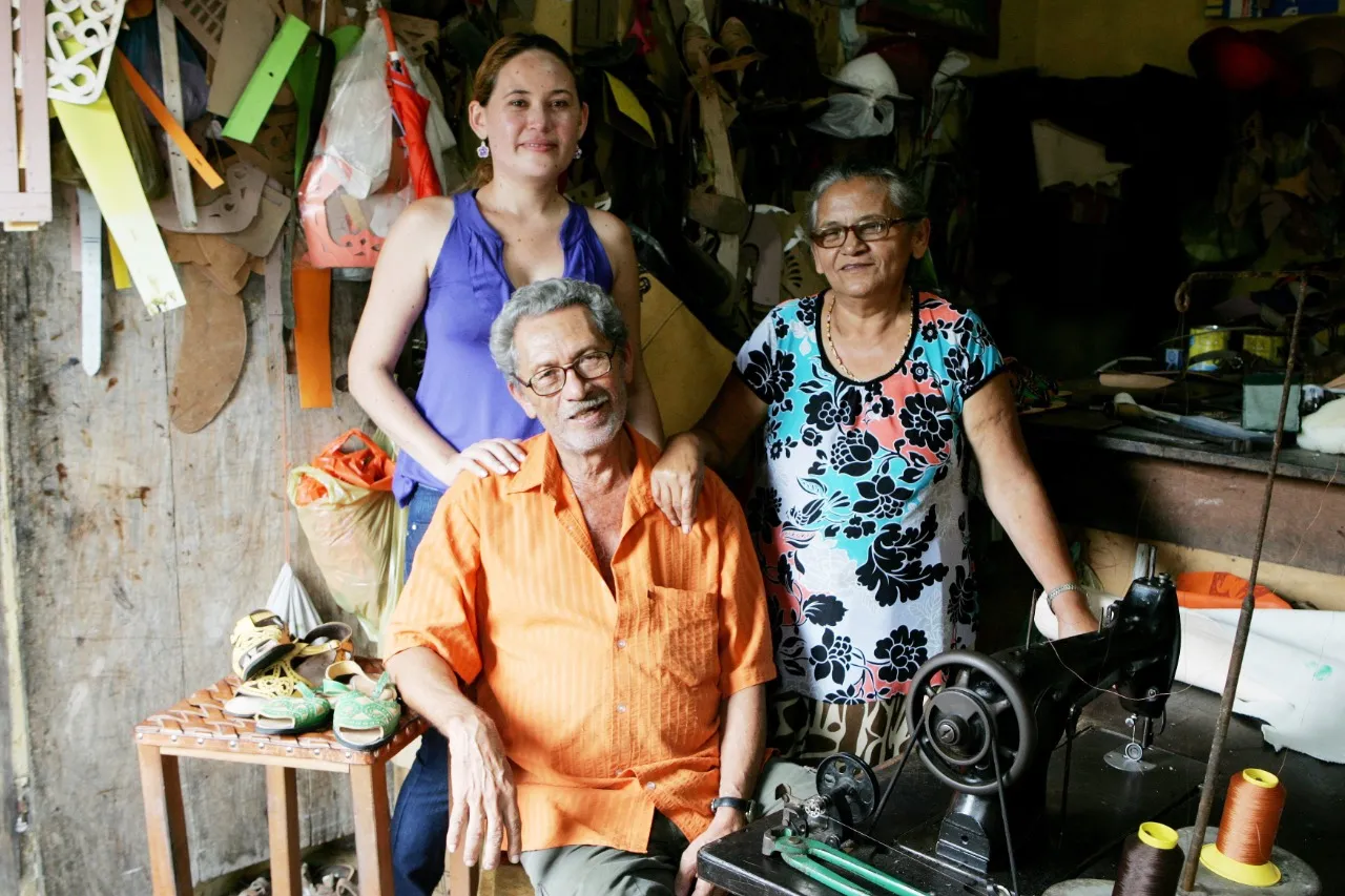 Espedito Seleiro ao lado da filha Cícera e da esposa Francisca