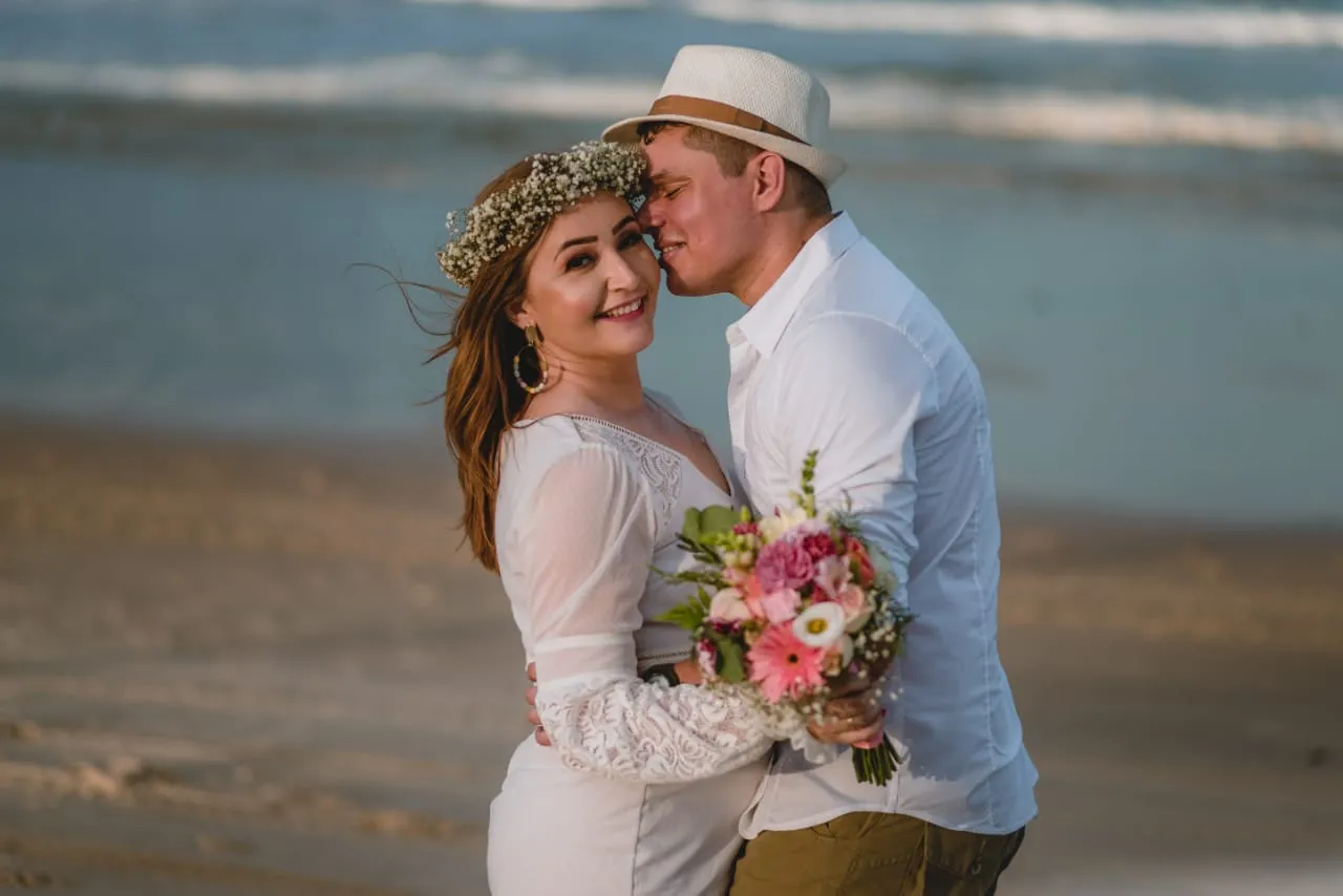 Katiuscia Ferreira: Casar nesse contexto, com pandemia,  tem um significado maior.