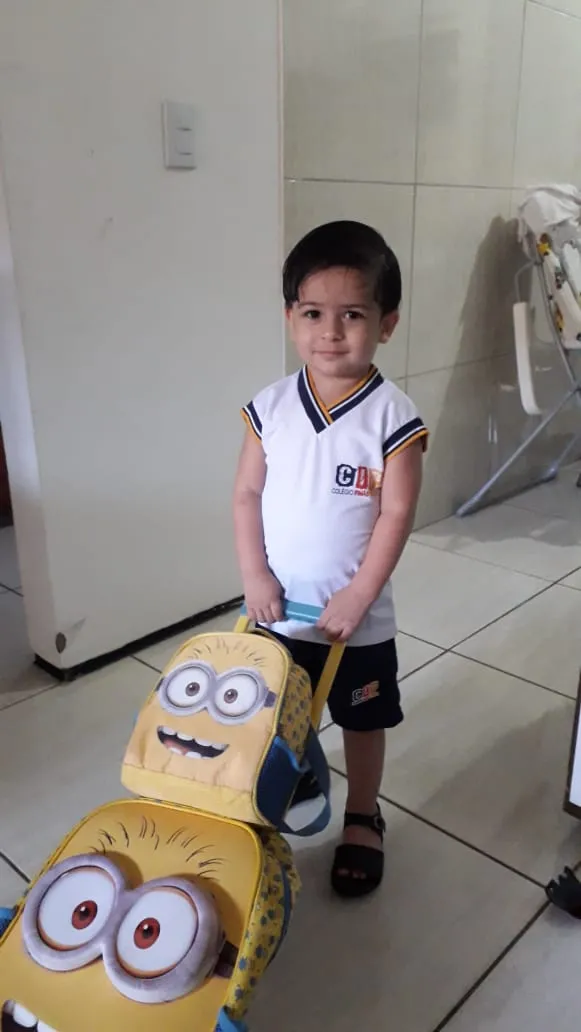 Mesmo com a situação atípica, a forma como Júlio vem se adaptando às aulas remotas chama a atenção dos professores e pais
