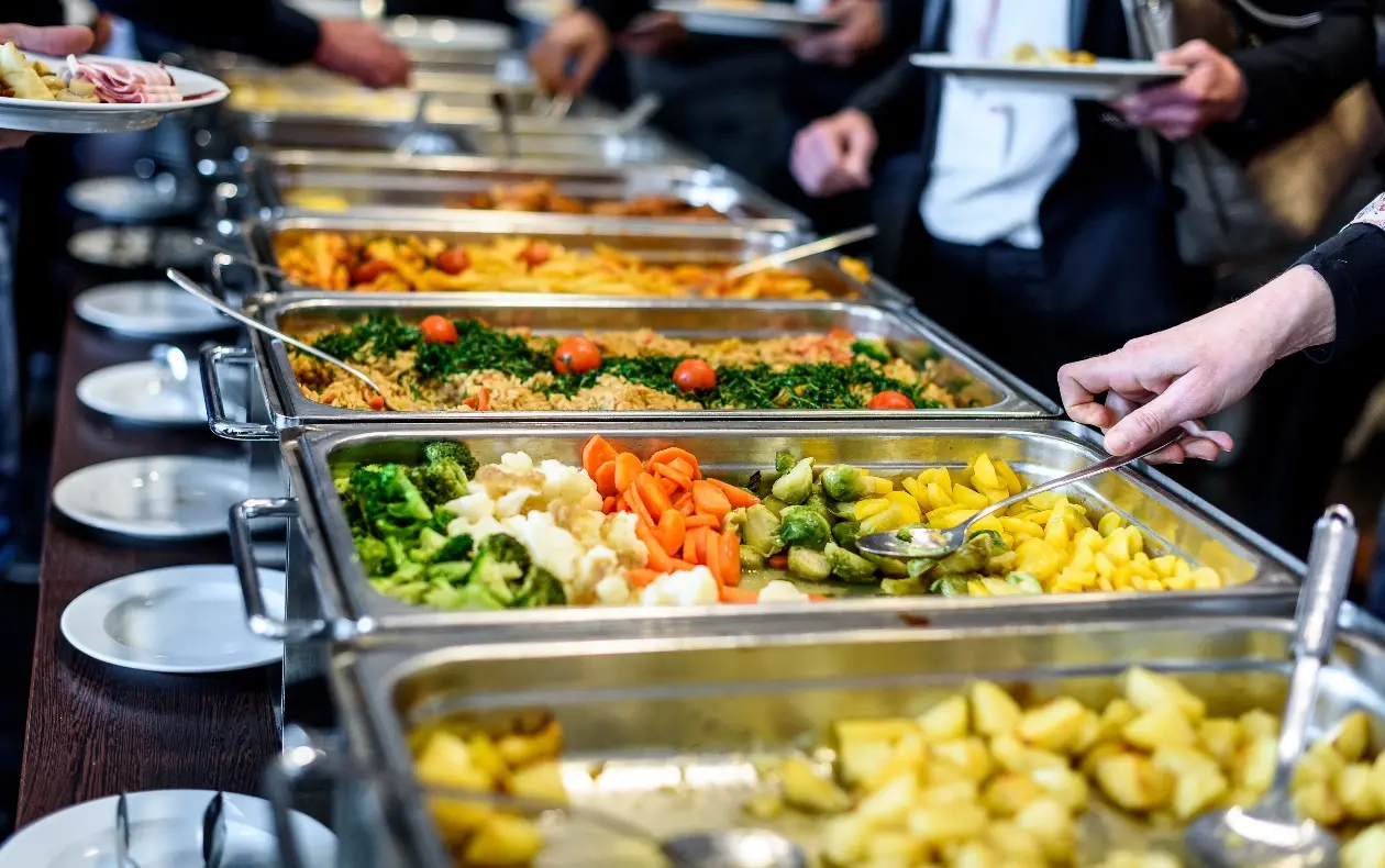 Imagem da notícia Ambev destinará R$ 100 milhões em crédito para restaurantes em 2026
