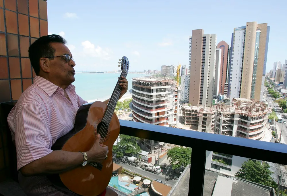 Músico Evaldo Gouveia morreu nesta sexta-feira (29).