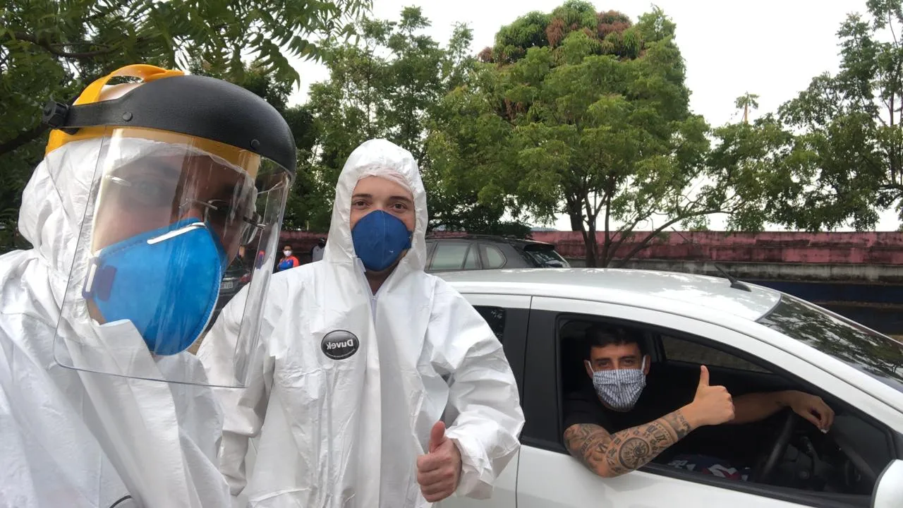 Antes do retorno aos treinos, ainda em junho, atletas do Fortaleza passaram por testagens de Covid-19