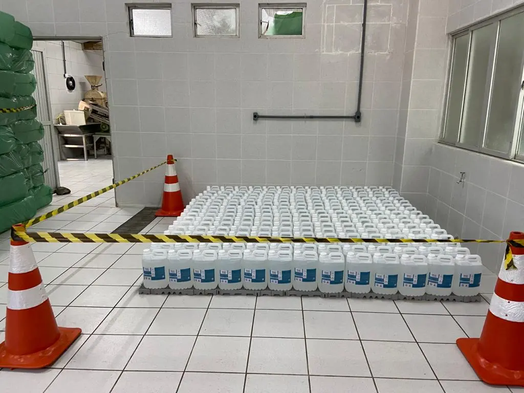 Nutec produz álcool 70% no Ceará