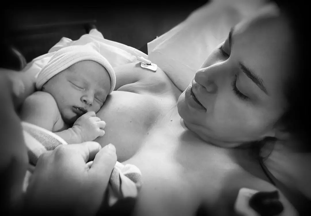 Imagem de Fernanda Machado com o filho Leo