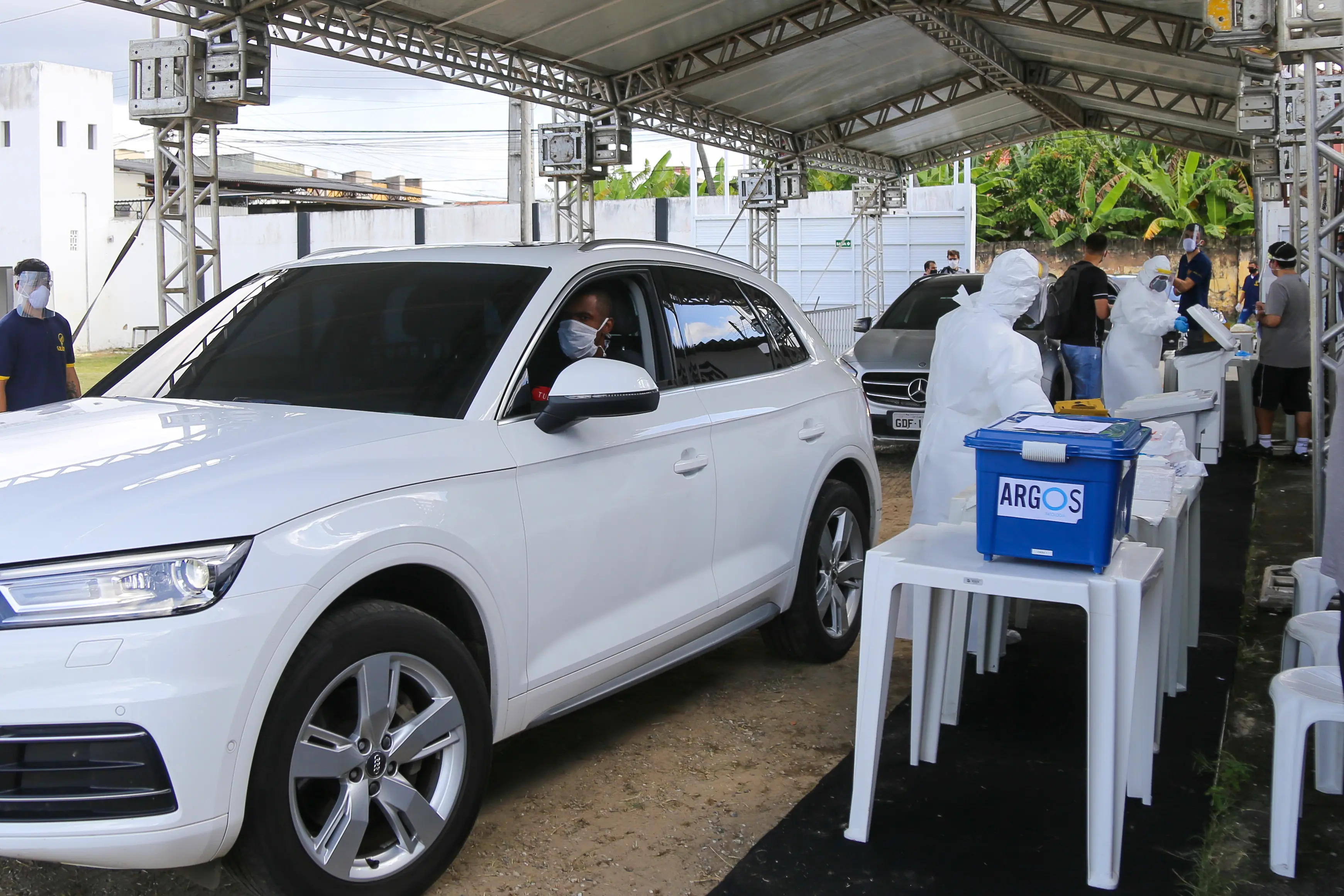 Imagem da notícia: Ceará e Fortaleza realizarão rodadas de testes para Covid-19 a cada 15 dias