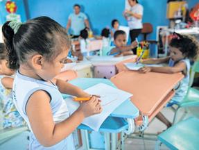 Vulnerabilidade social afeta alfabetização durante ensino remoto