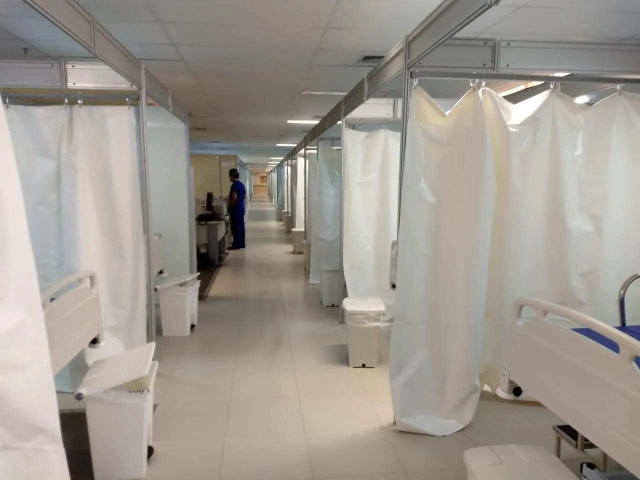 O hospital é responsável por atender uma população estimada em 1,6 milhão de pessoas, de 55 municípios.