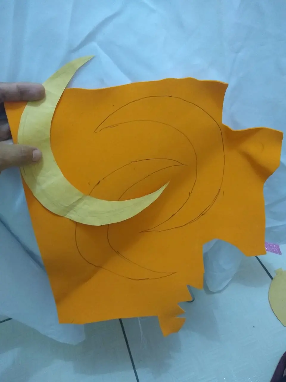 Aprenda a fazer enfeite junino para crianças aproveitarem a festa em casa