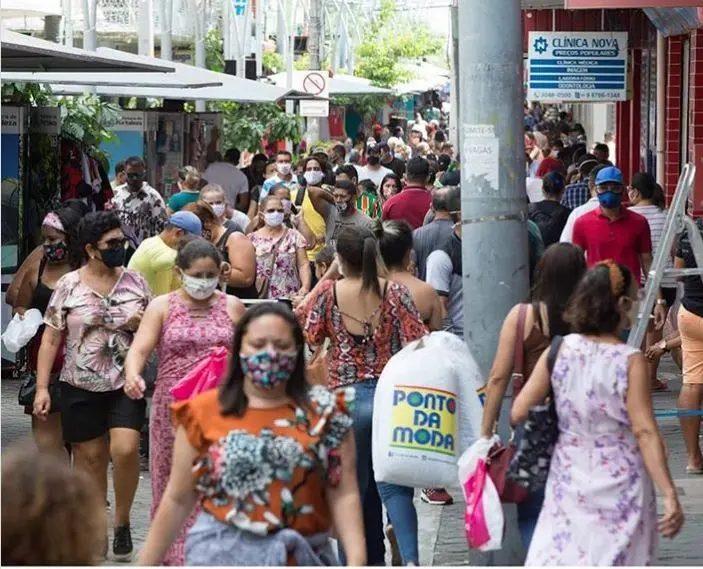 Imagem da notícia: Lojas do Centro de Fortaleza abrirão mais cedo aos sábados