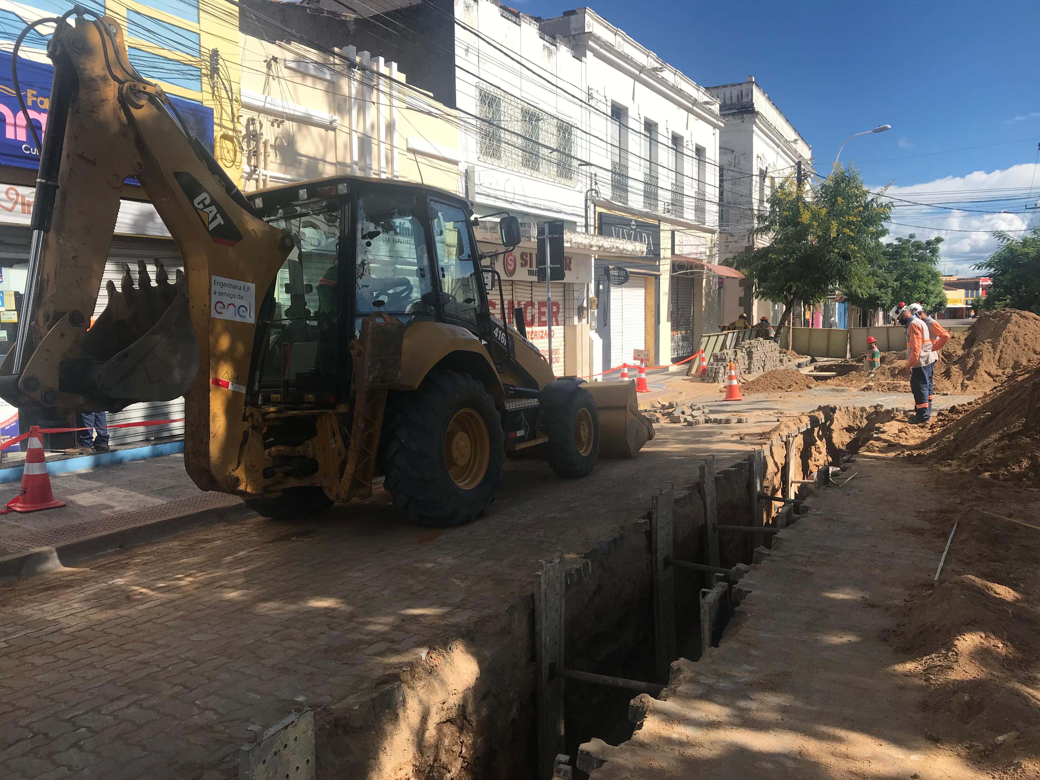 A previsão dos técnicos é que a obra seja concluída até o fim deste ano.