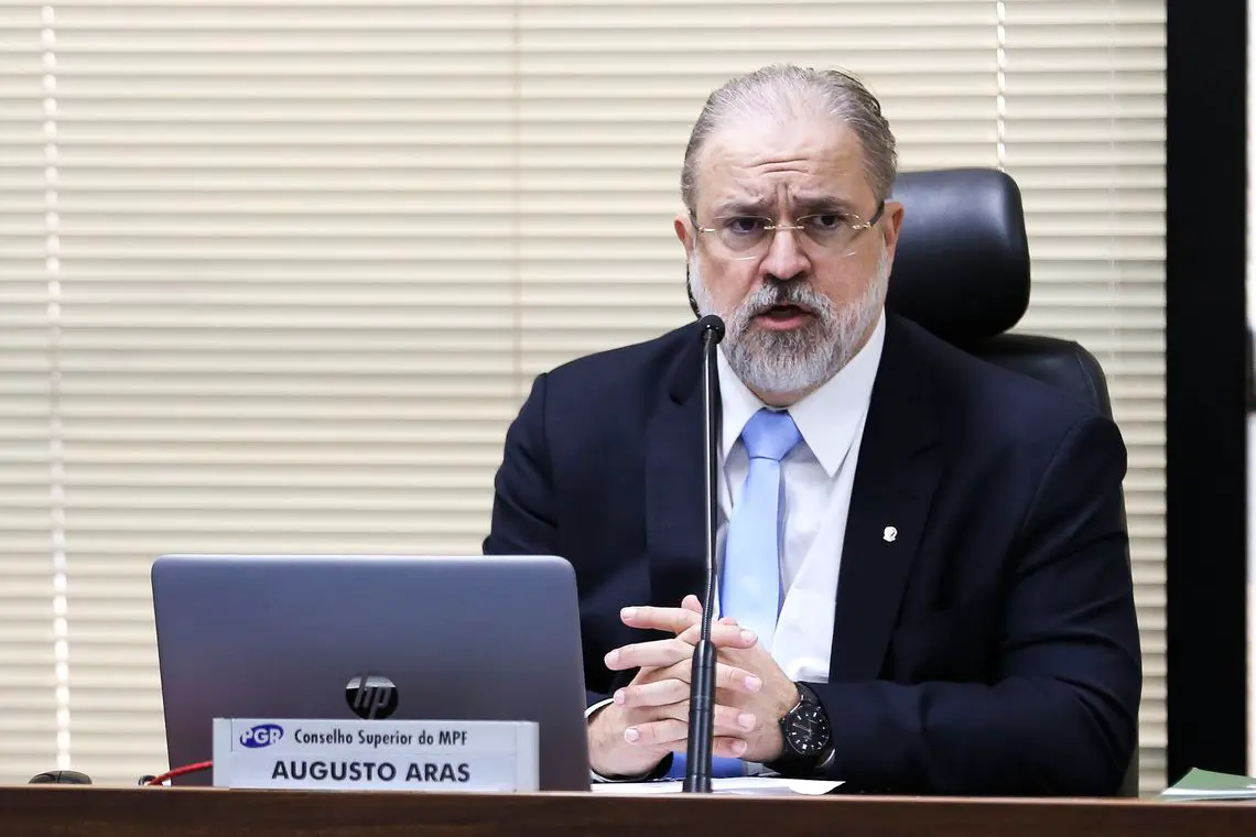 No ofício, Aras cita a possibilidade de os responsáveis pela invasão serem processados criminalmente
