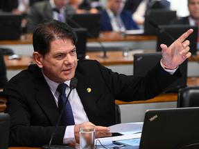 O senador Cid Gomes diz ser pessoalmente contra o impeachment