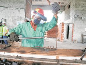 Construção civil é um dos ramos que possui muitas vagas de emprego no Ceará em 2021.