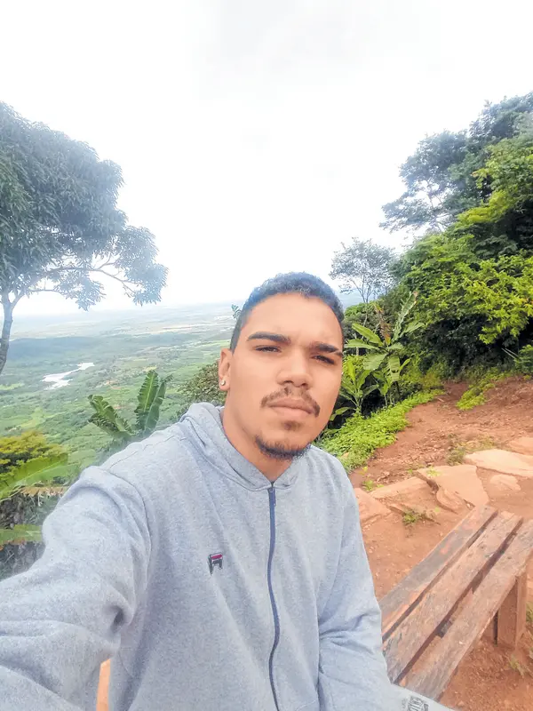 Luiz Henrique tem aulas remotas na Comunidade Quilombola