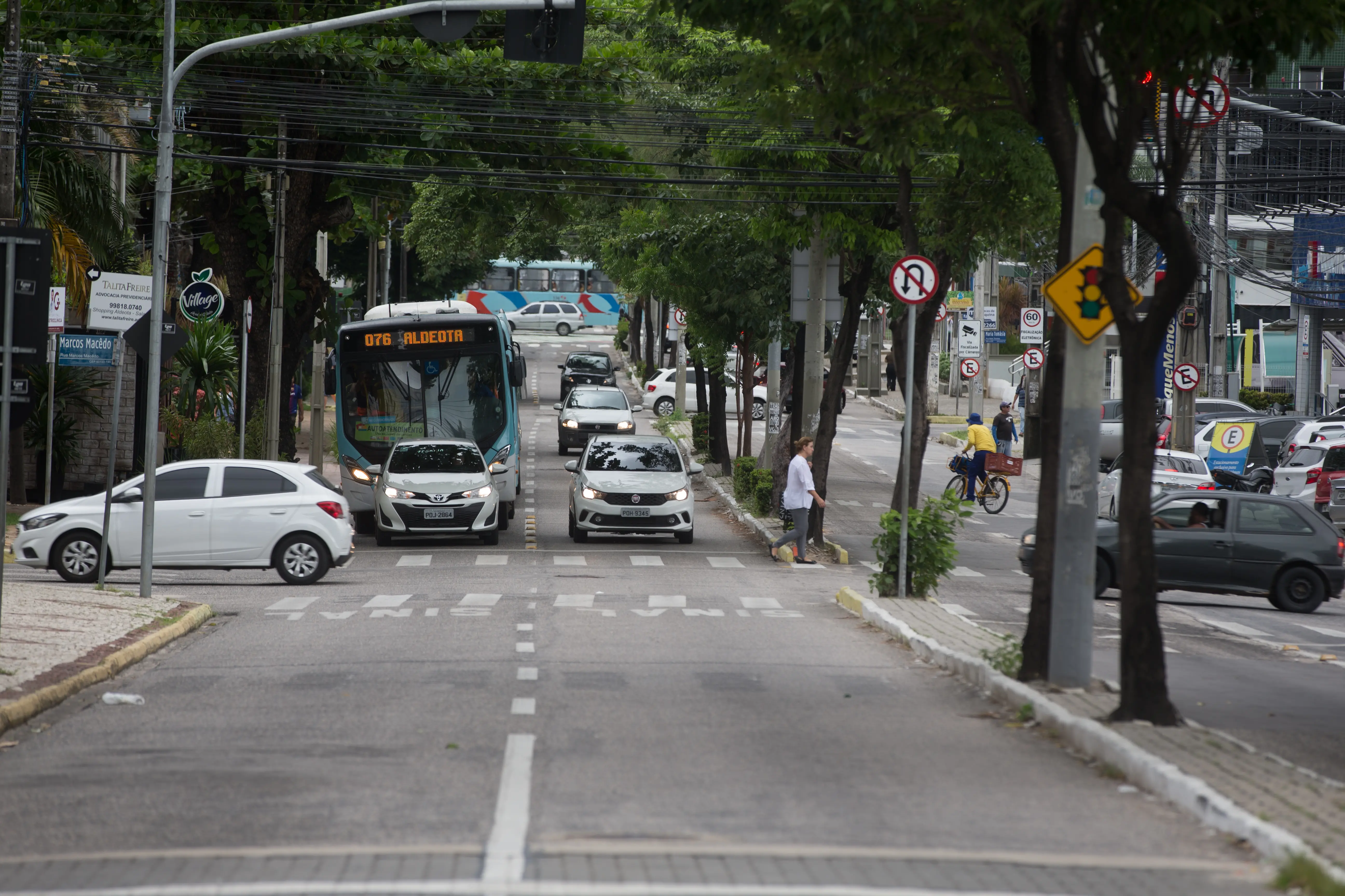 Esta é uma imagem da avenida Desembargador Moreira