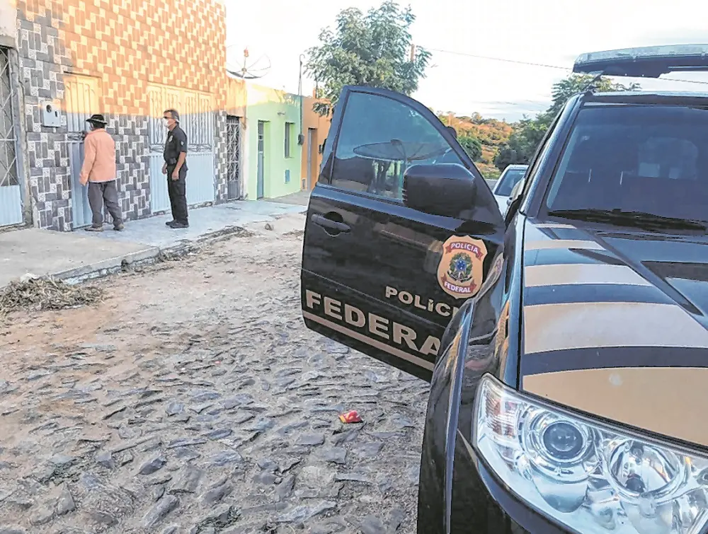 Polícia Federal deflagrou operações Res Publica e Fantasmas para combater fraudes a licitações, em duas prefeituras, e a benefícios previdenciários de idosos