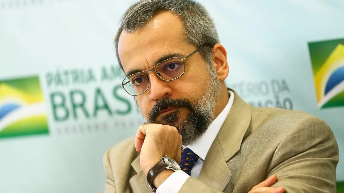 Abraham Weintraub provocou diversas polêmicas no Governo, virando alvo de inquéritos sobre suposto racismo contra chineses e injúria contra ministros do STF