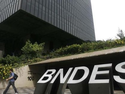 Segundo o BNDES, desde março, foram aprovadas 16.318 operações com 15.094 empresas, que empregam 372.800 pessoas.