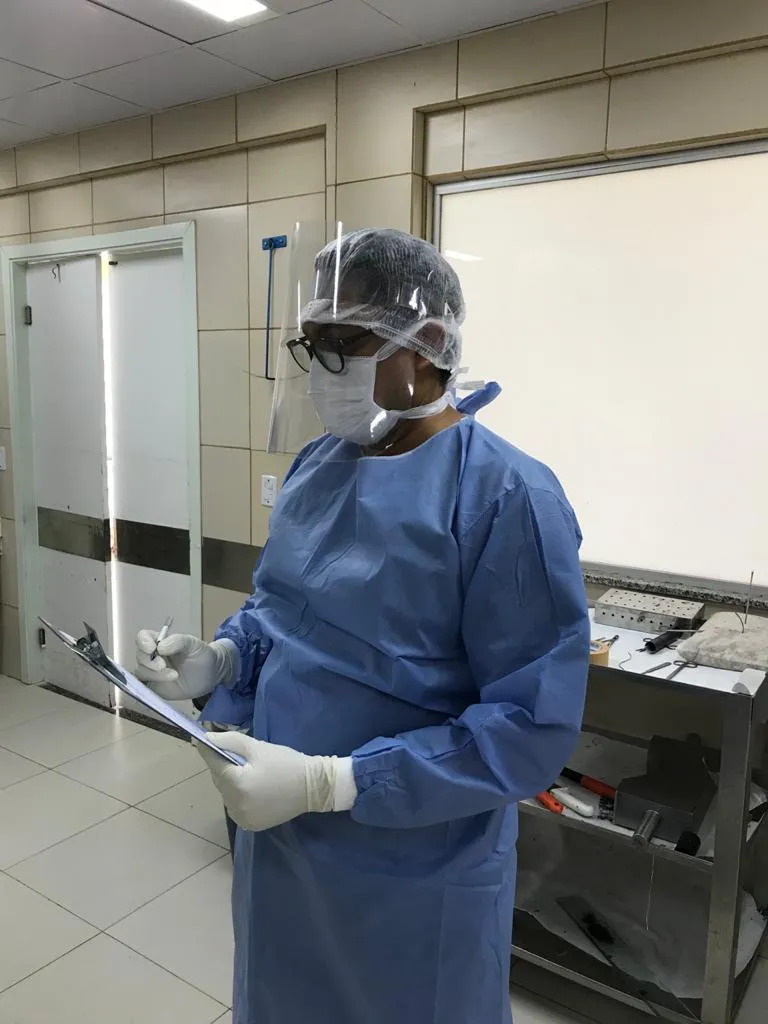 Todo os municípios cearenses já registram pelo menos um caso confirmado da doença em profissionais de saúde e 12 já notificaram mortes, segundo a Sesa.