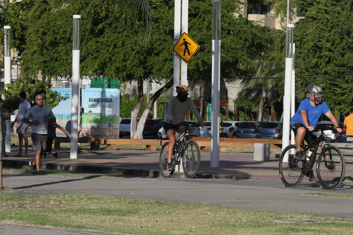 Corrida e ciclismo estão liberados para a prática em locais públicos, como praças e calçadões