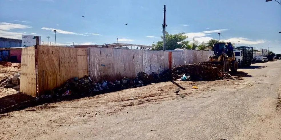 Área foi limpa na tarde desta terça-feira (7).