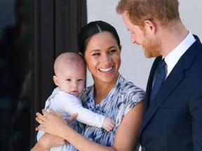 Esta é uma imagem do Príncipe Harry e sua família