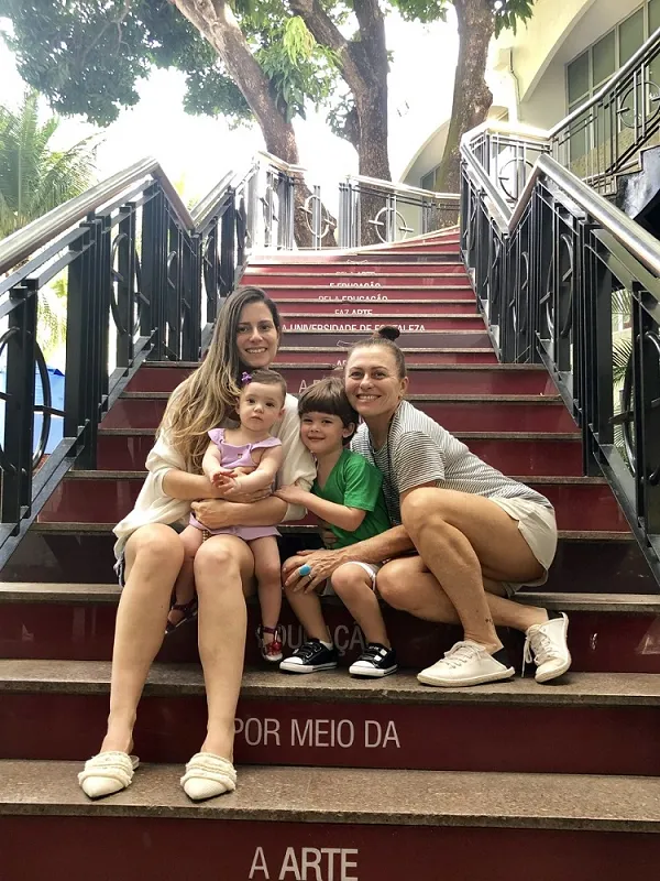 O amor pela leitura e os valores humanos de respeito para com o outro são saberes passados por dona Clélia Prata à família