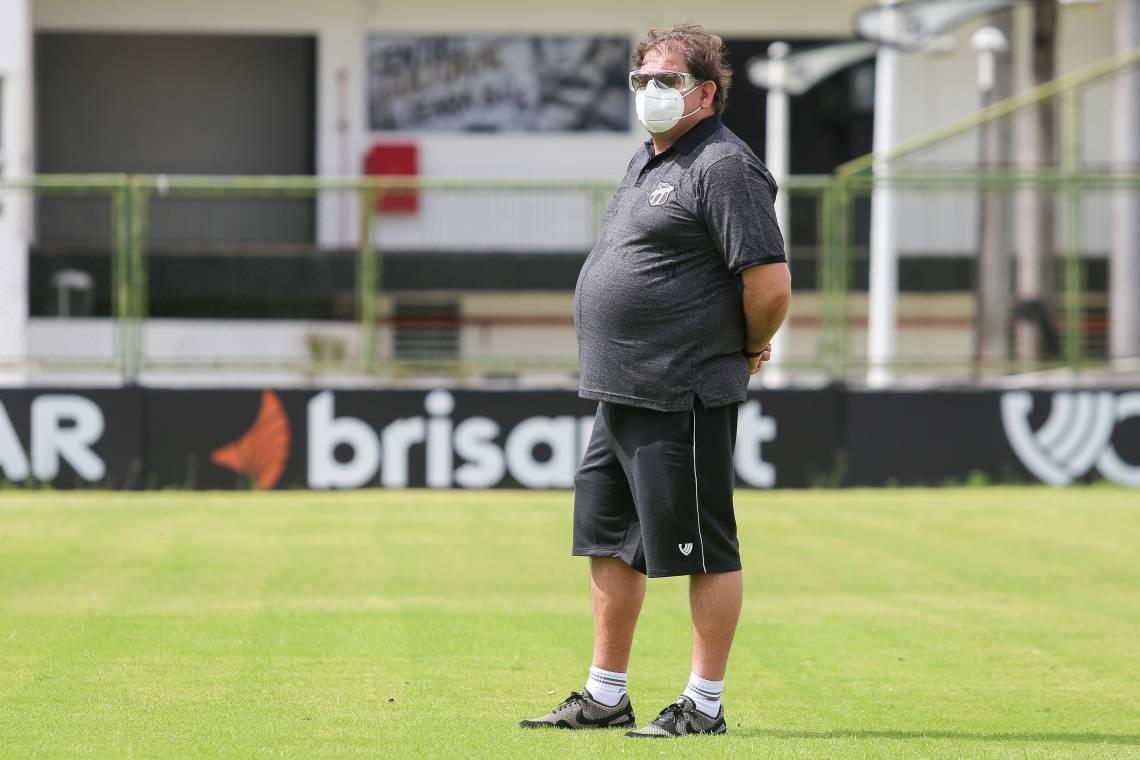 Ficamos chateados e muito, desabafa Guto Ferreira após Goiás