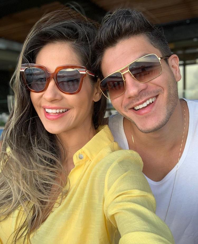 Esta é uma imagem de mayra Cardi e arthur aguiar