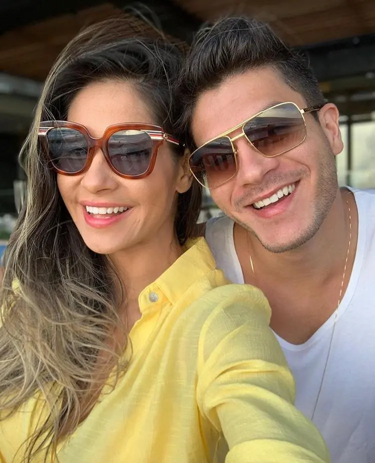 Esta é uma imagem de mayra Cardi e arthur aguiar