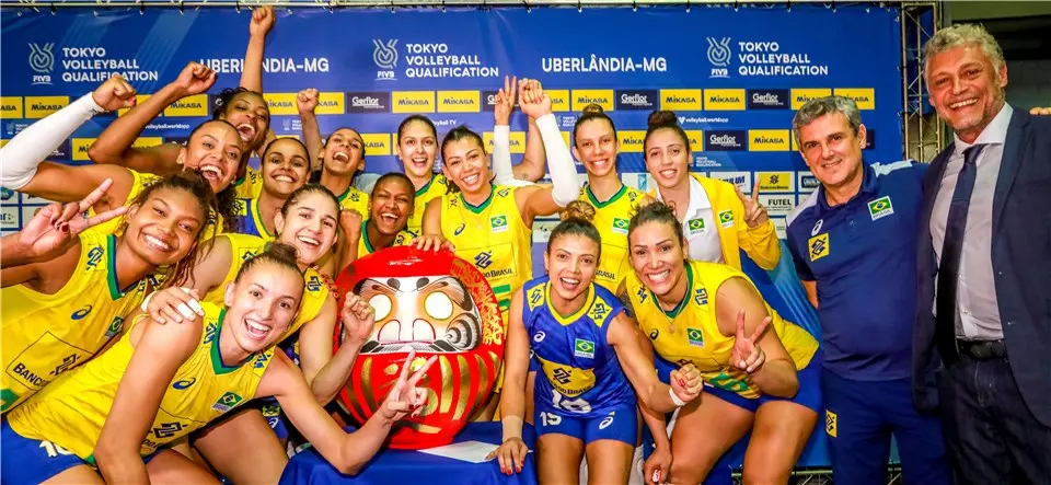 Seleção feminina comemora