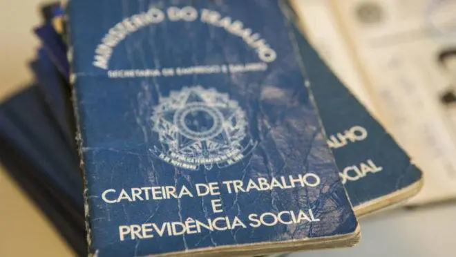 Imagem de uma Carteira de Trabalho
