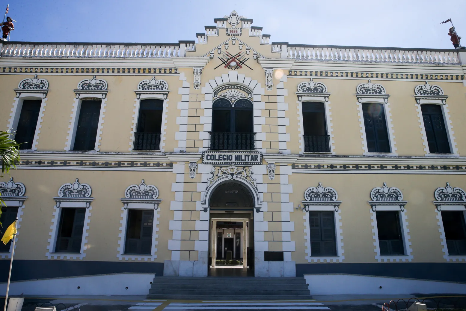 Escola também se prepara para o retorno às atividades presenciais com protocolo de segurança biológica.