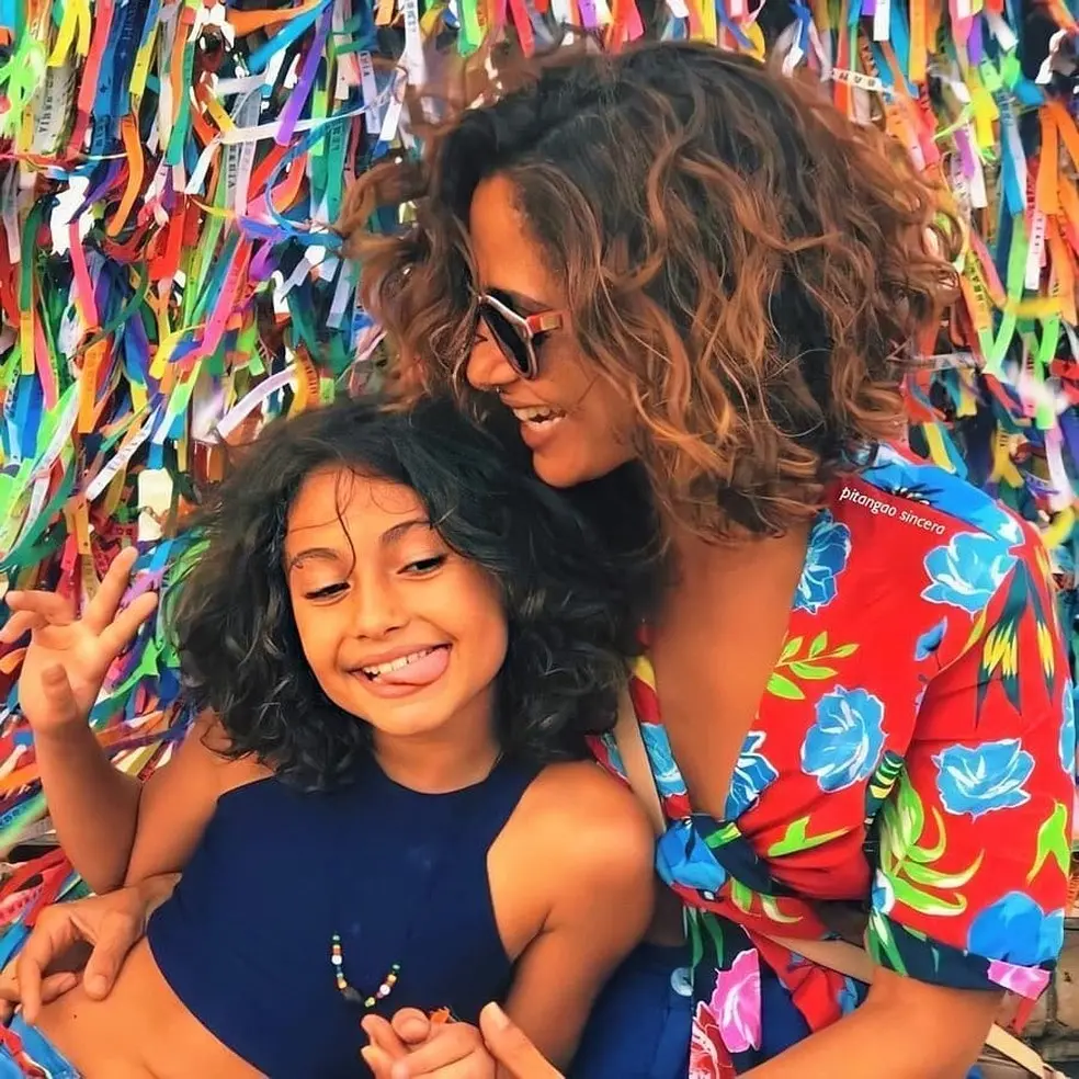 Imagem da notícia: Camila Pitanga e filha Antônia são diagnosticadas com malária